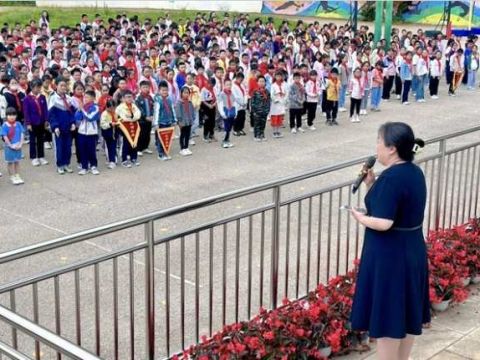 扬帆逐梦迎“七一” 不忘初心颂党恩 ——金实小学庆祝建党103周年系列活动