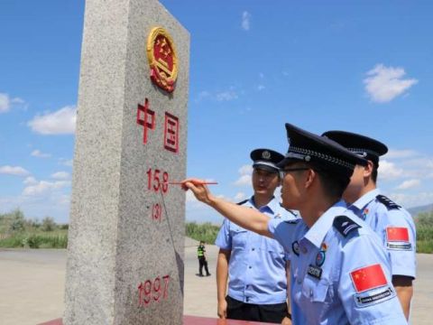 塔城边境管理大队第一党建协作区开展主题党日活动