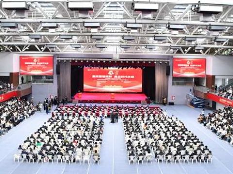 赓续雷锋精神 勇当时代先锋&mdash;&mdash;14位雷锋班班长走进黄海话雷锋