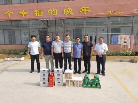 龙山路街道人大代表:端午佳节情系老人