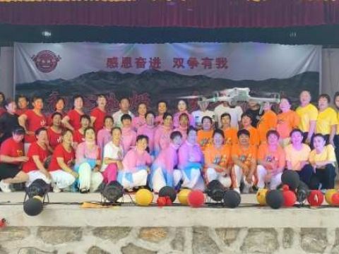 初心如炬燃七月，乡音传情促振兴｜河北省承德市丰宁县波罗诺镇老庙营村组织开展“迎七一”文艺演出