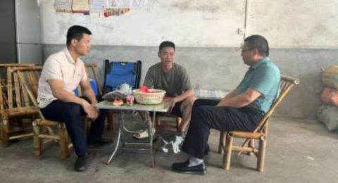 江西安远县塘村乡：“八一”情暖老兵 共话家国担当