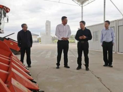 卢小亨在调研“五区”基层党建工作时强调 紧密结合实际需求 更好发挥党组织作用 努力实现党建强产业兴群众富社会稳