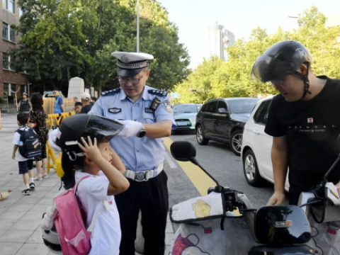 青岛亮剑交通隐患，百日攻坚保平安&mdash;&mdash;道路交通安全百日攻坚行动
