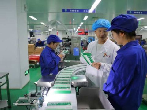 党建引领严抓生产过程管控 筑牢产品质量安全防线—— 甘肃药业集团普安制药生产质量管控工作纪实