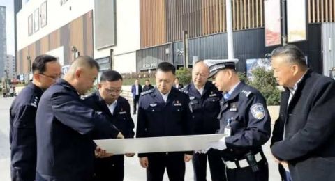 甘肃省公安厅党委副书记、副厅长肖春同志在兰州调研道路交通管理工作