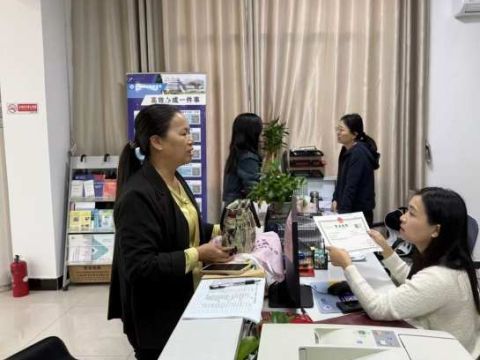 线上“智慧办”+线下“就近办” 江西兴国经开区让政务服务暖企更高效