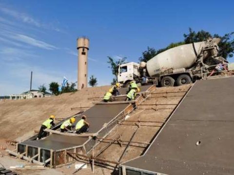 禾埠街道余家河社区：筑牢安全防线，共建平安家园