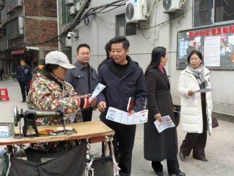 湖南邵东市两市塘街道开展“代表进社区，宪法护民生”主题宣传活动