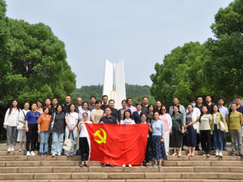 江苏无锡东林中学——学党史 感党恩 颂歌献给党