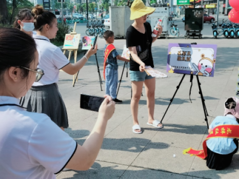 童画绘文明  童语讲文明——成都市郫都区犀浦街道龙梓社区文明宣传艺术展成亮点